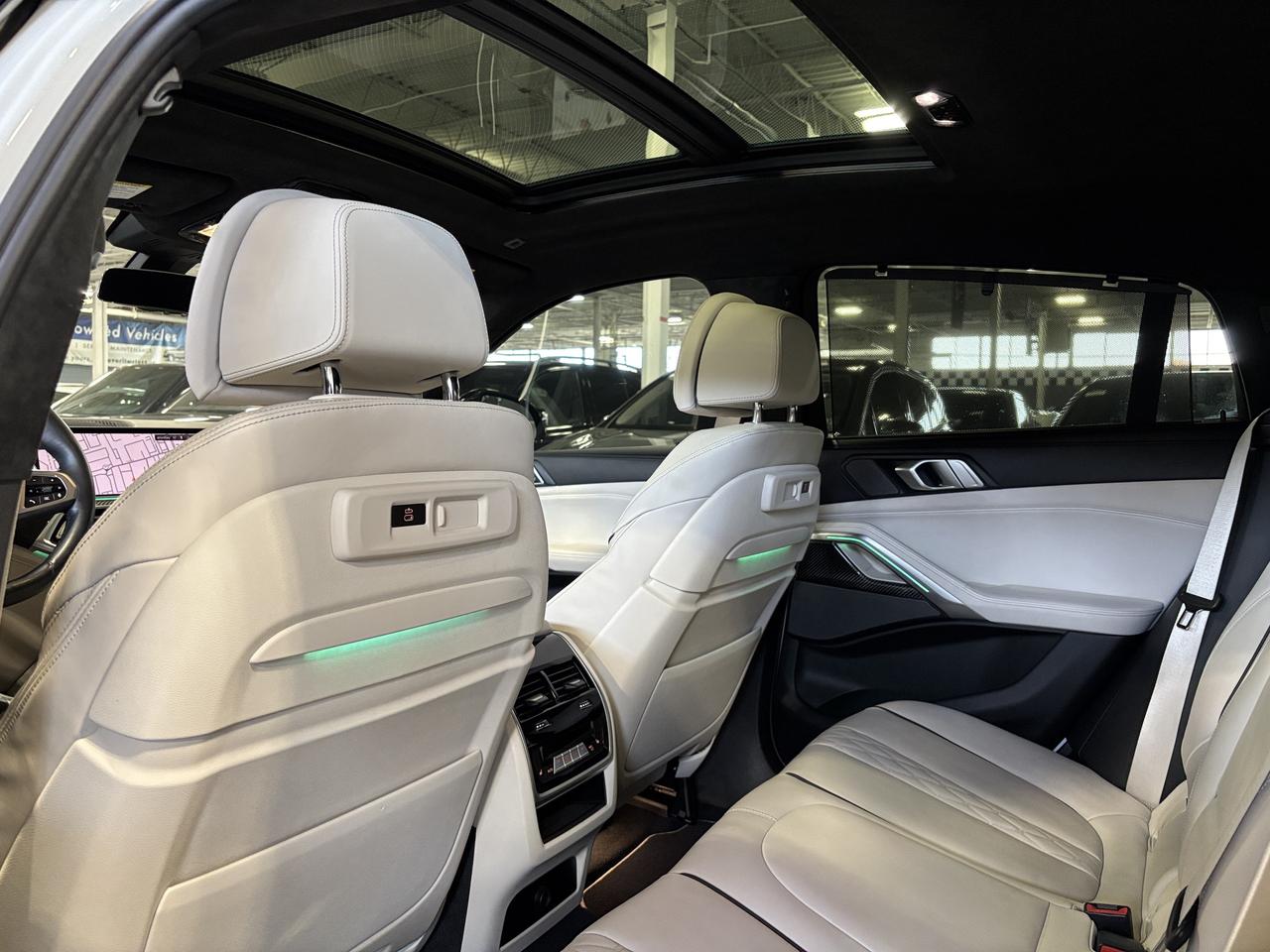 2020 BMW X6 M50i|xDrive|TWINTURBOV8|MATTEWRAP|WHITELEATHER|HUD Photo