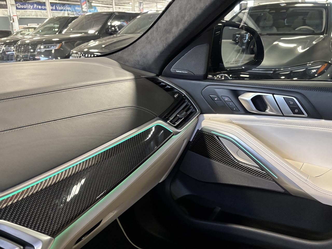 2020 BMW X6 M50i|xDrive|TWINTURBOV8|MATTEWRAP|WHITELEATHER|HUD Photo