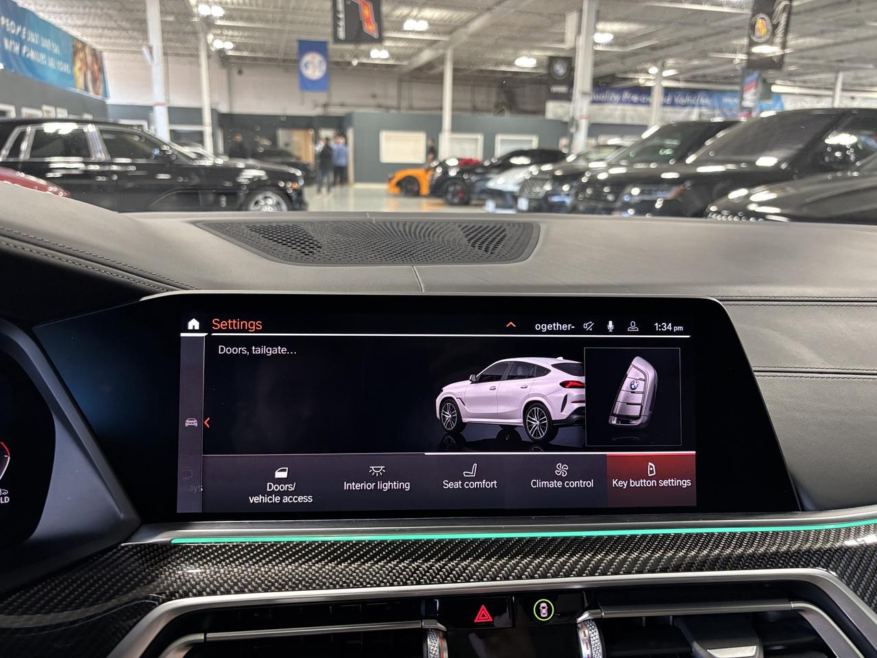2020 BMW X6 M50i|xDrive|TWINTURBOV8|MATTEWRAP|WHITELEATHER|HUD Photo