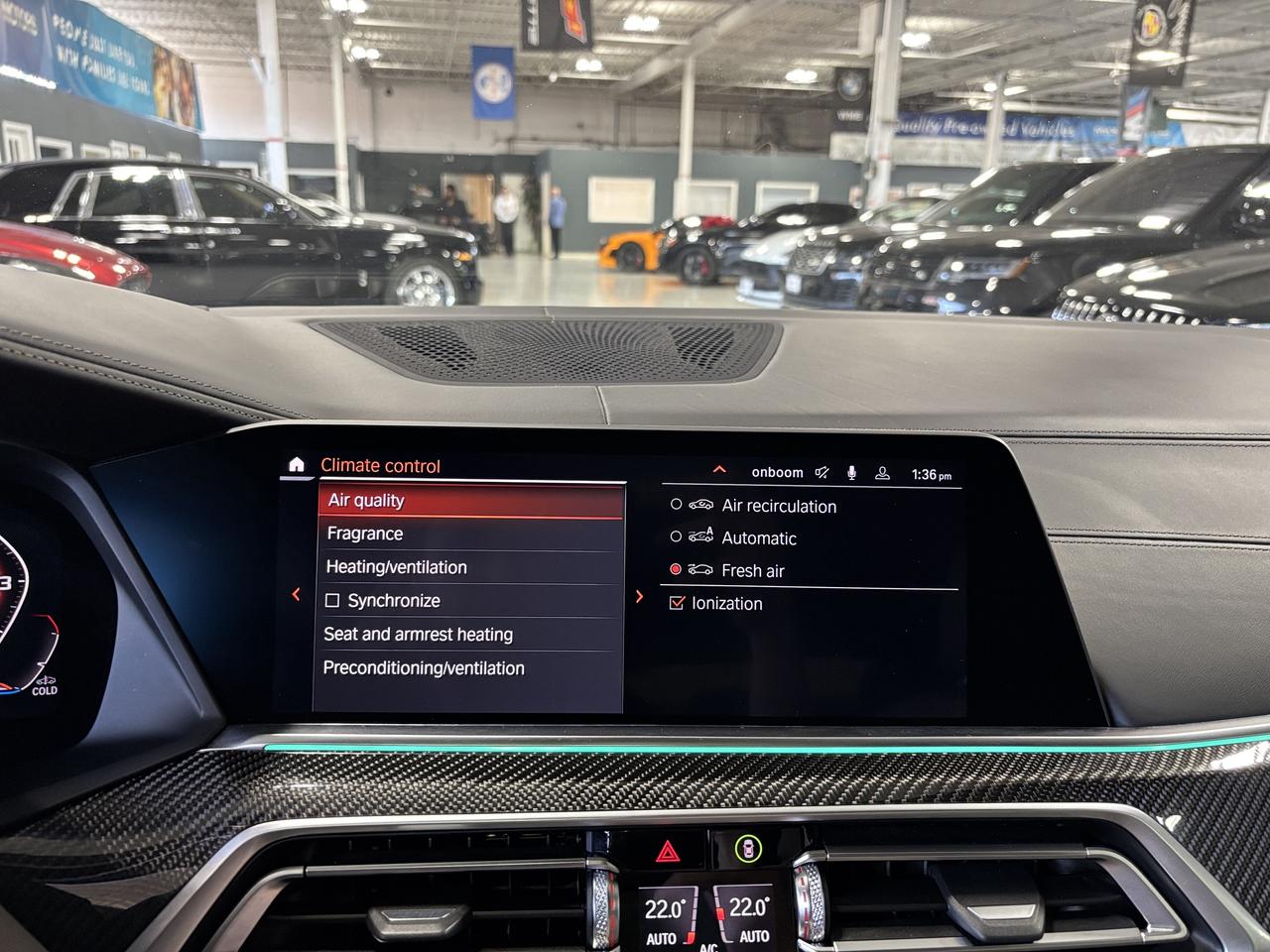 2020 BMW X6 M50i|xDrive|TWINTURBOV8|MATTEWRAP|WHITELEATHER|HUD Photo