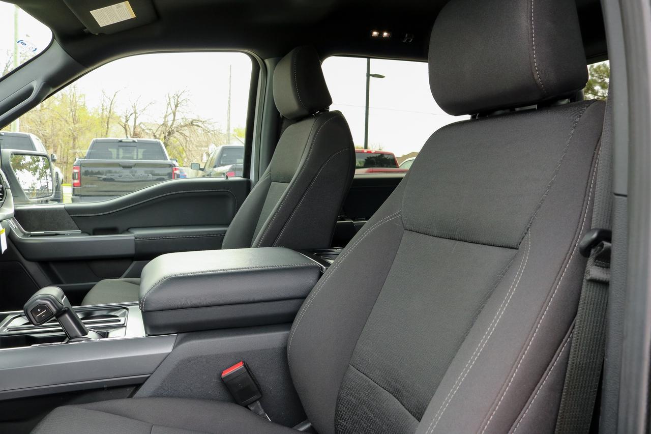 2025 Ford F-150 XLT 4WD SuperCrew 5.5' Box | NAVIGATION | Photo