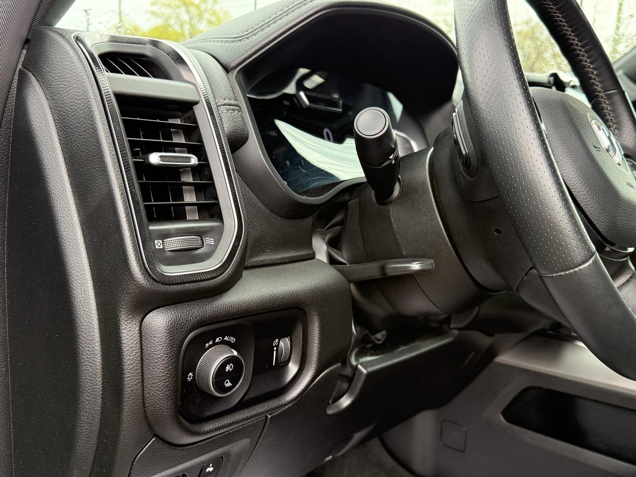 2024 RAM 1500 Sport 4x4 Crew Cab 6'4  Box 1 KEY  | NAVIGATION | Photo