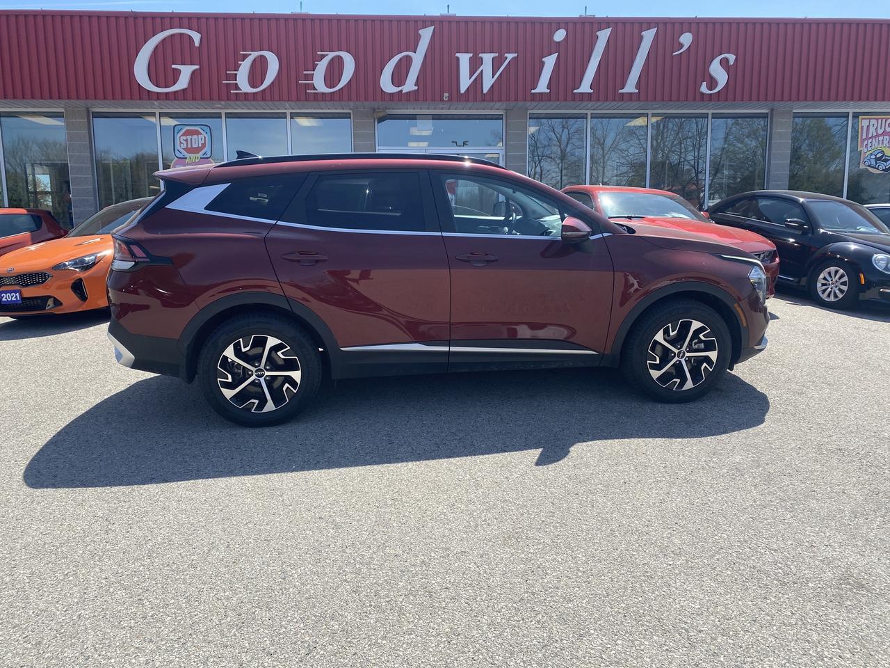 2023 Kia Sportage EX AWD, LEATHER, SUNROOF, REMOTE START!