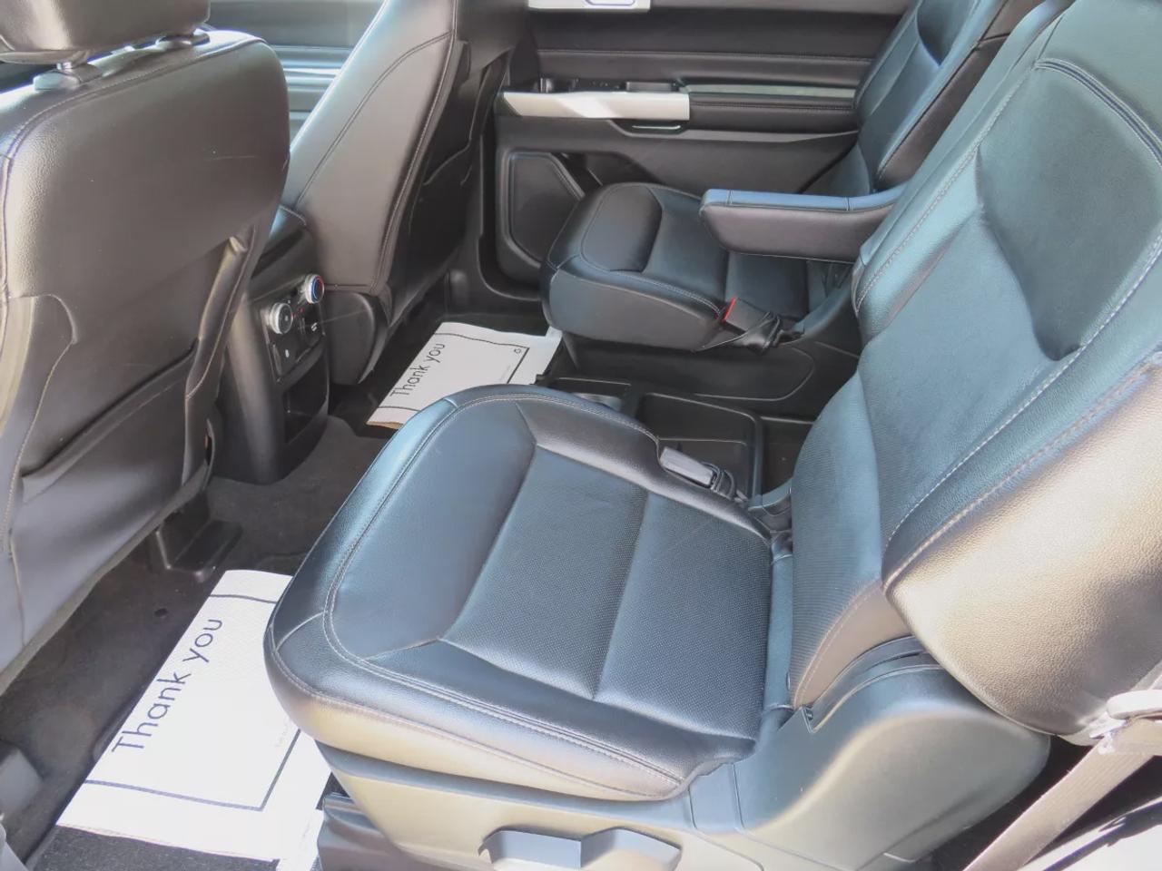2021 Ford Explorer Limited | Clean Carfax Report | 6 Passenger | Tints | Trailer Hitch | Navigation | Leather | Power Tailgate | Photo