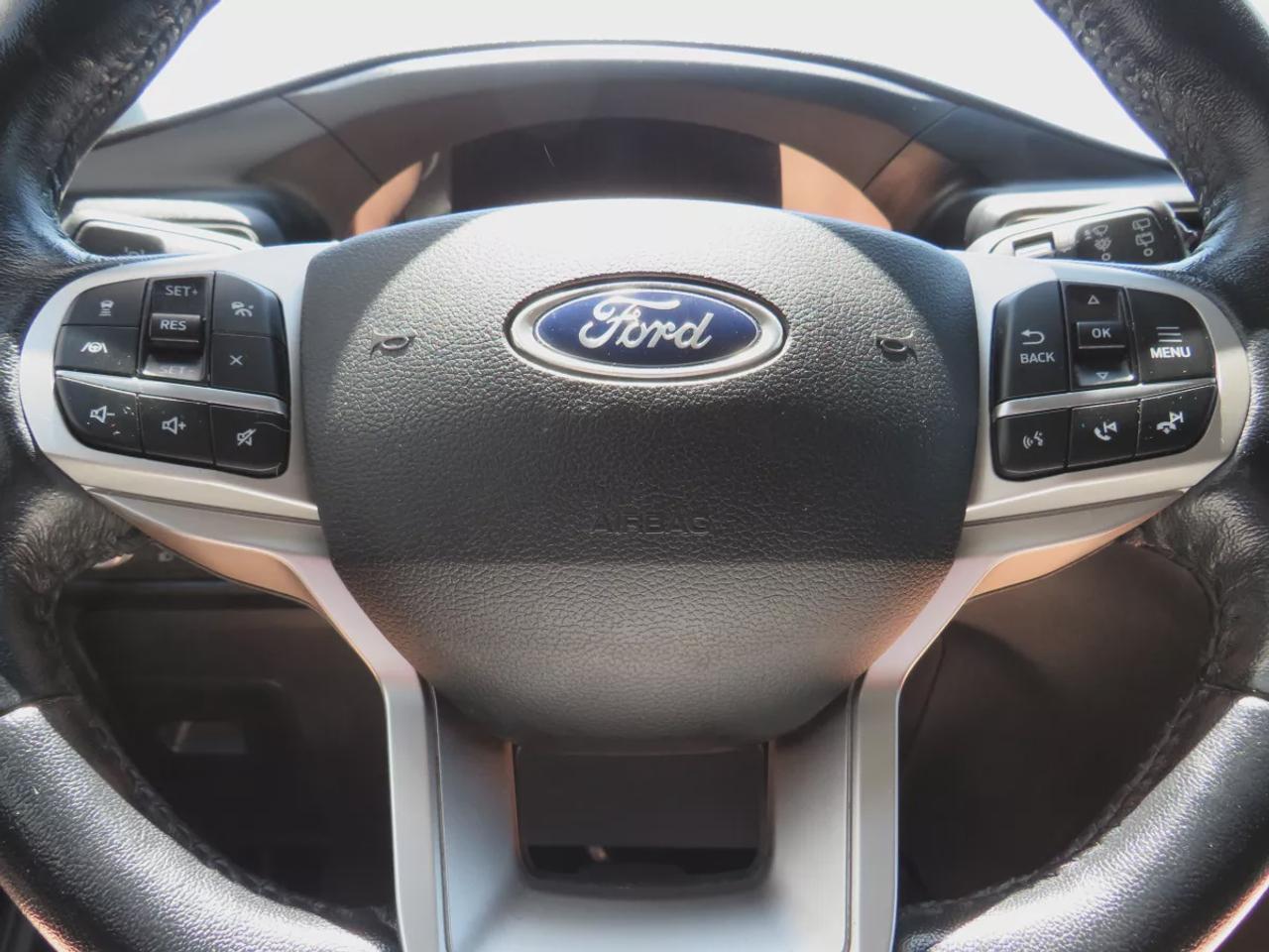 2021 Ford Explorer Limited | Clean Carfax Report | 6 Passenger | Tints | Trailer Hitch | Navigation | Leather | Power Tailgate | Photo