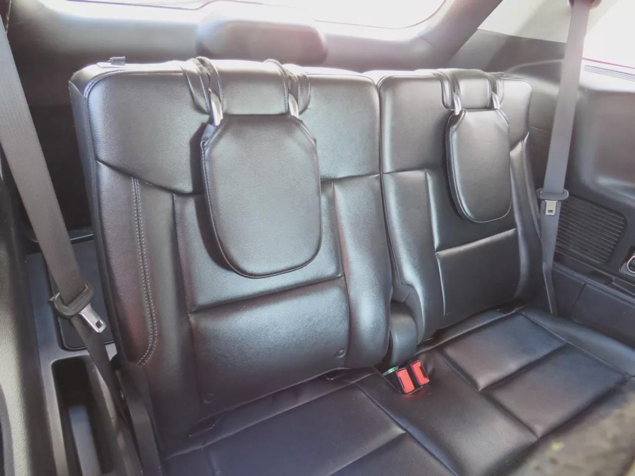 2021 Ford Explorer Limited | Clean Carfax Report | 6 Passenger | Tints | Trailer Hitch | Navigation | Leather | Power Tailgate | Photo