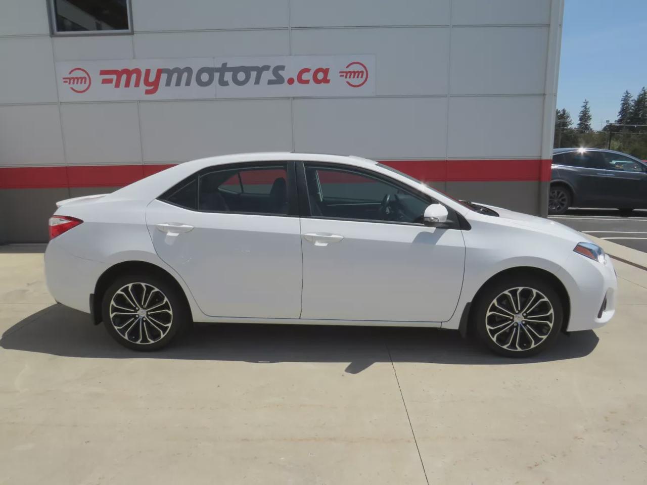 2014 Toyota Corolla S | Clean Title No Accidents | Leather | Sunroof | Alloy Rims | Digital Touchscreen | Heated Seats | Reverse Camera | Photo
