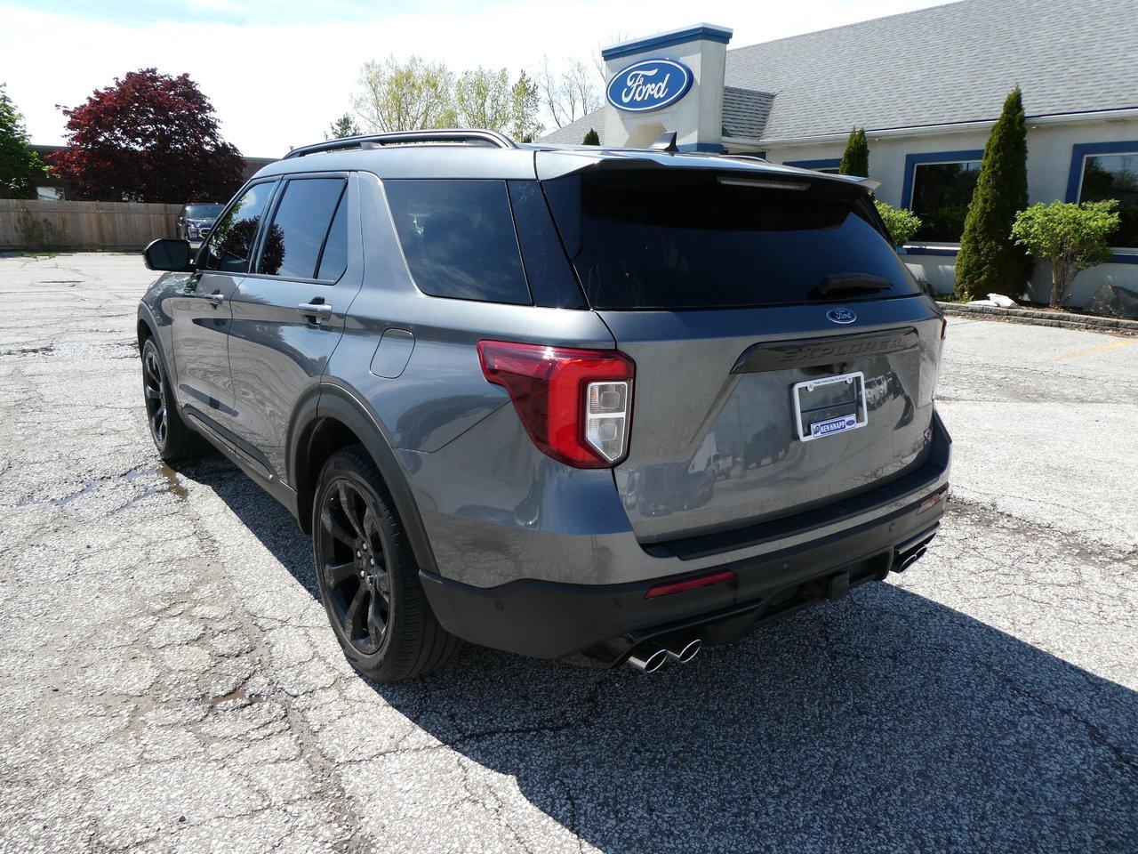 2022 Ford Explorer ST | Heated Seats | Backup Cam | Nav | Photo