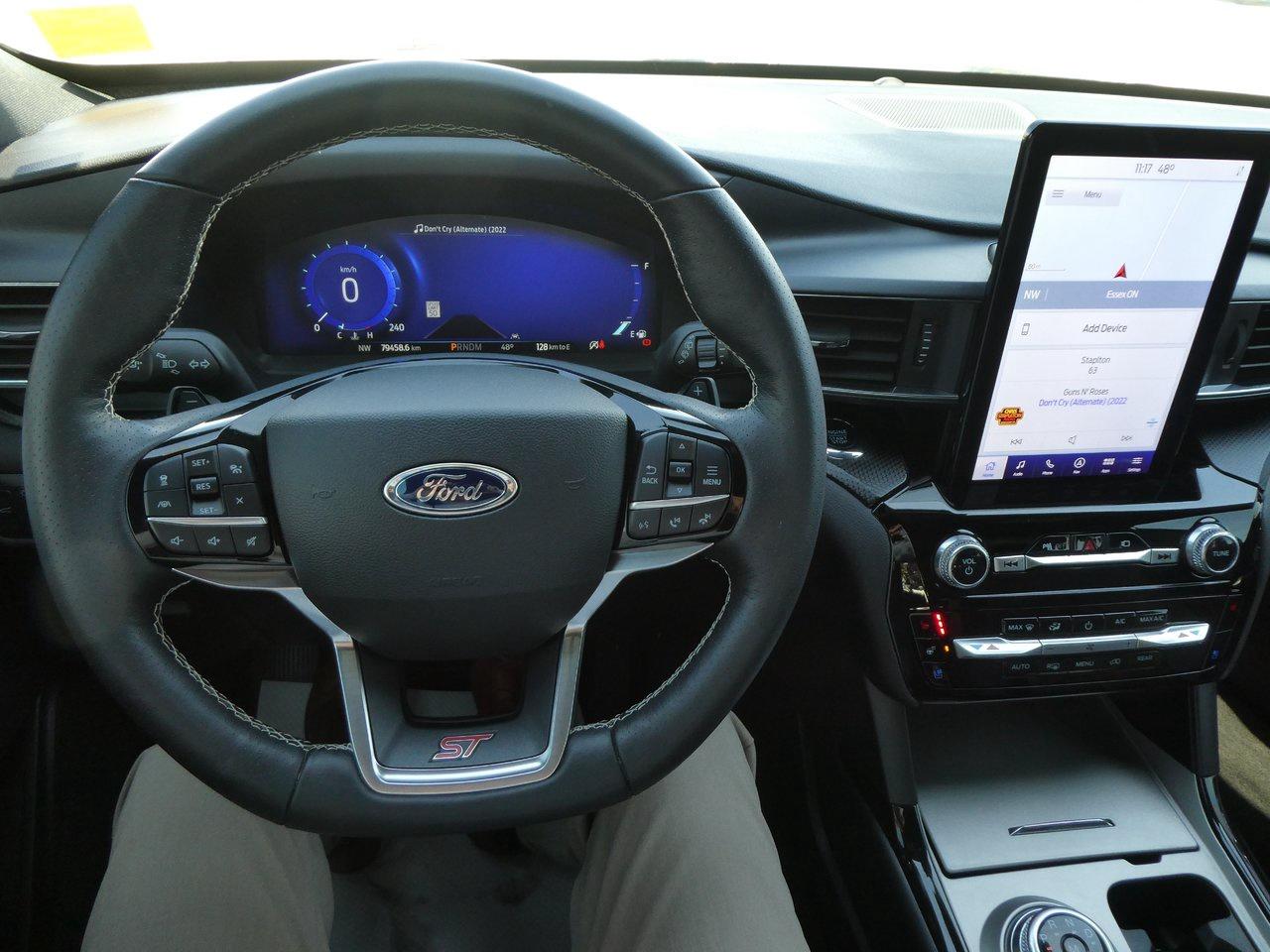 2022 Ford Explorer ST | Heated Seats | Backup Cam | Nav | Photo