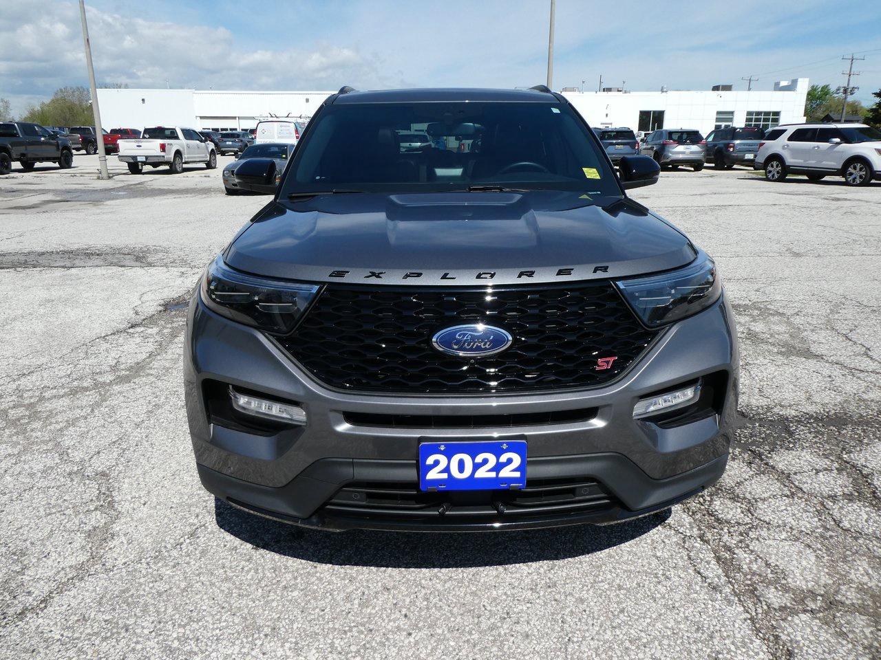 2022 Ford Explorer ST | Heated Seats | Backup Cam | Nav | Photo