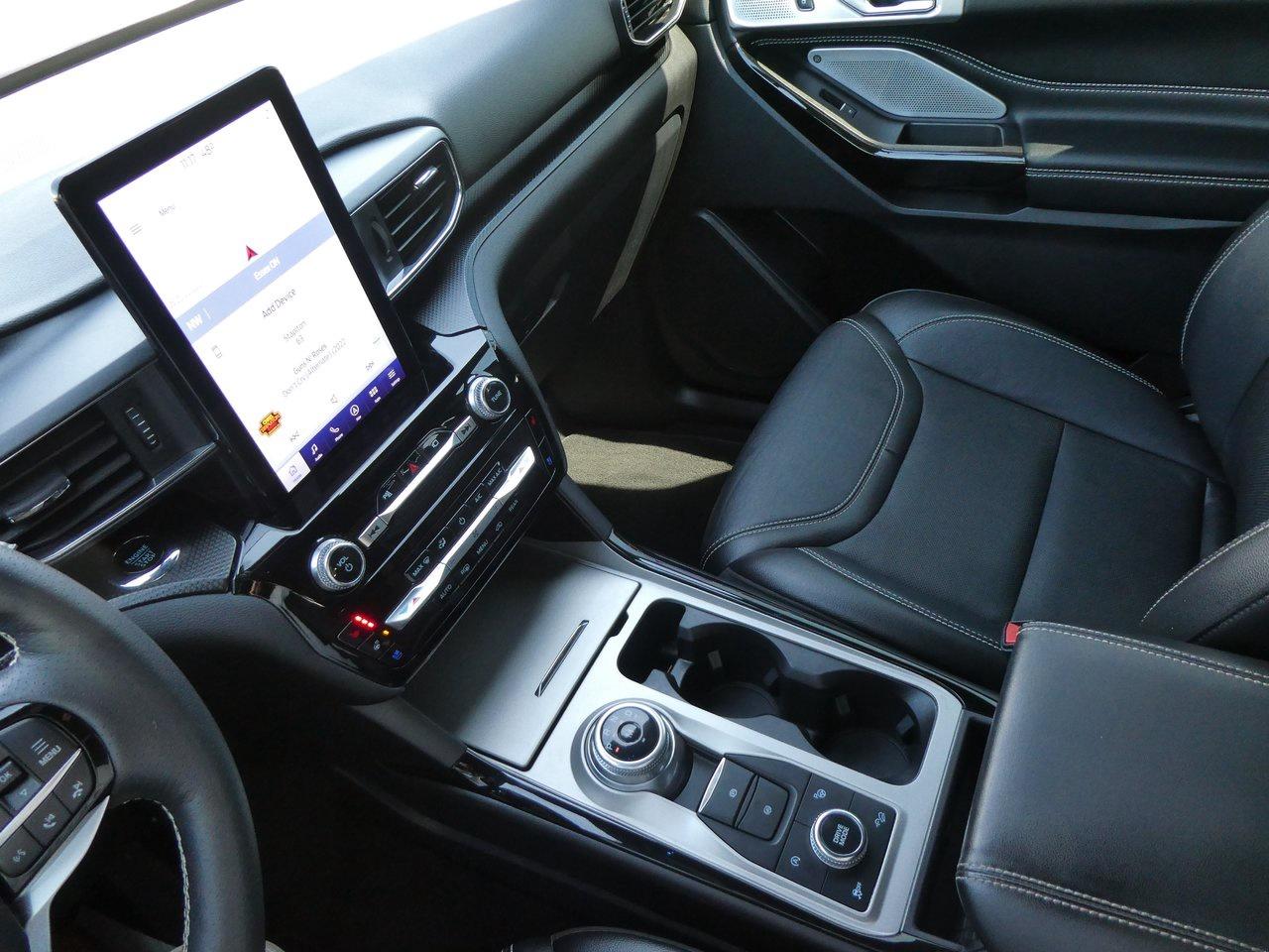 2022 Ford Explorer ST | Heated Seats | Backup Cam | Nav | Photo
