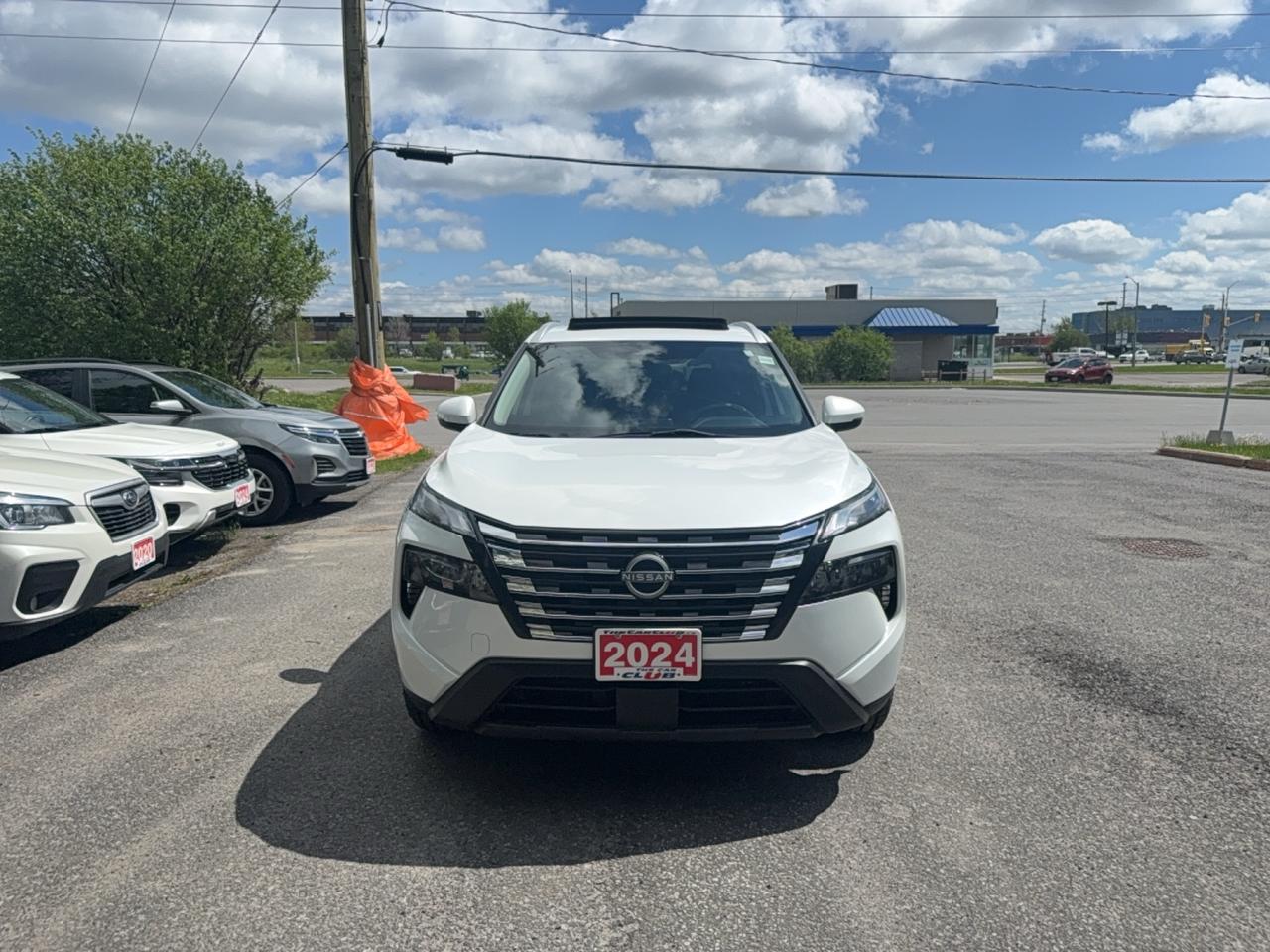 2024 Nissan Rogue SV MOONROOF