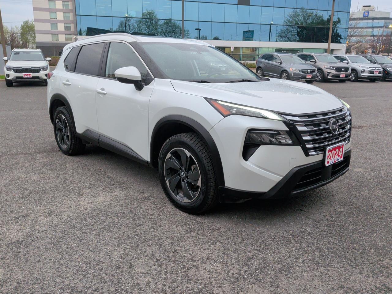 2024 Nissan Rogue SV MOONROOF