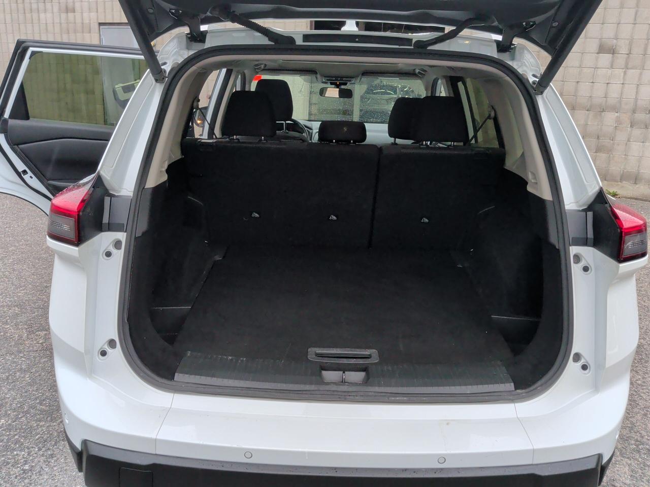 2024 Nissan Rogue SV MOONROOF