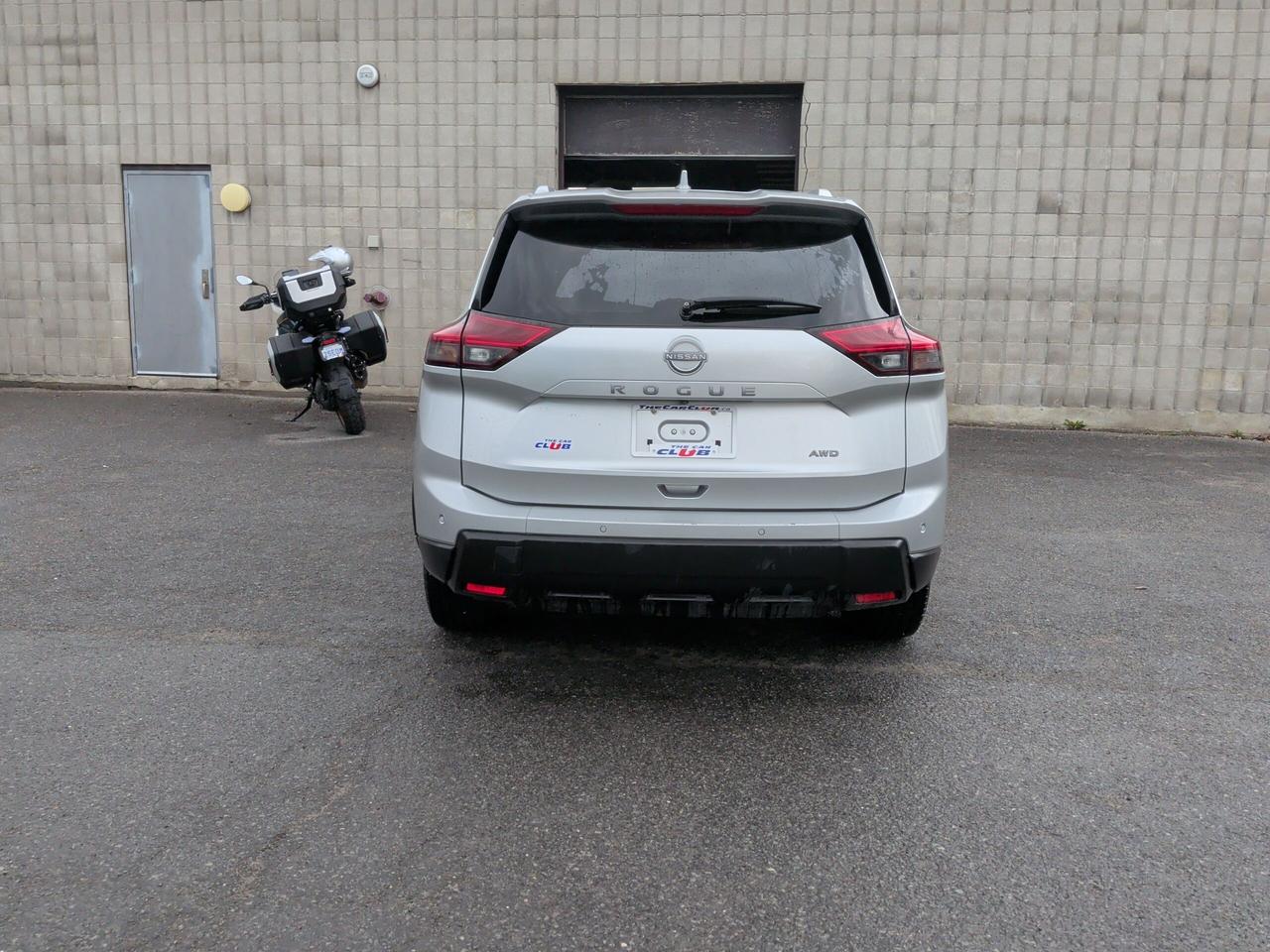 2025 Nissan Rogue SV MOONROOF