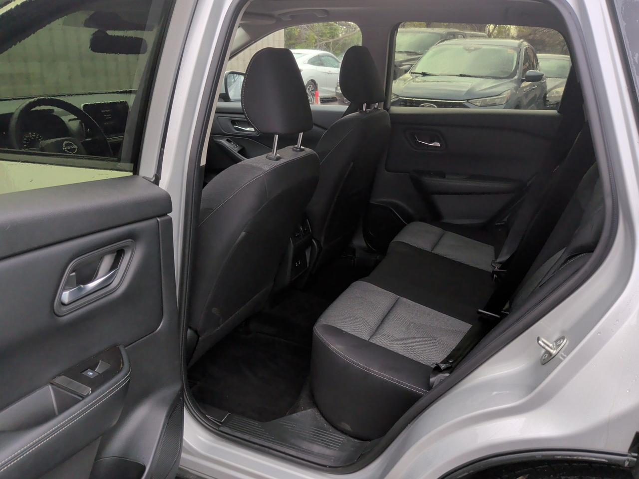 2025 Nissan Rogue AWD SV Moonroof
