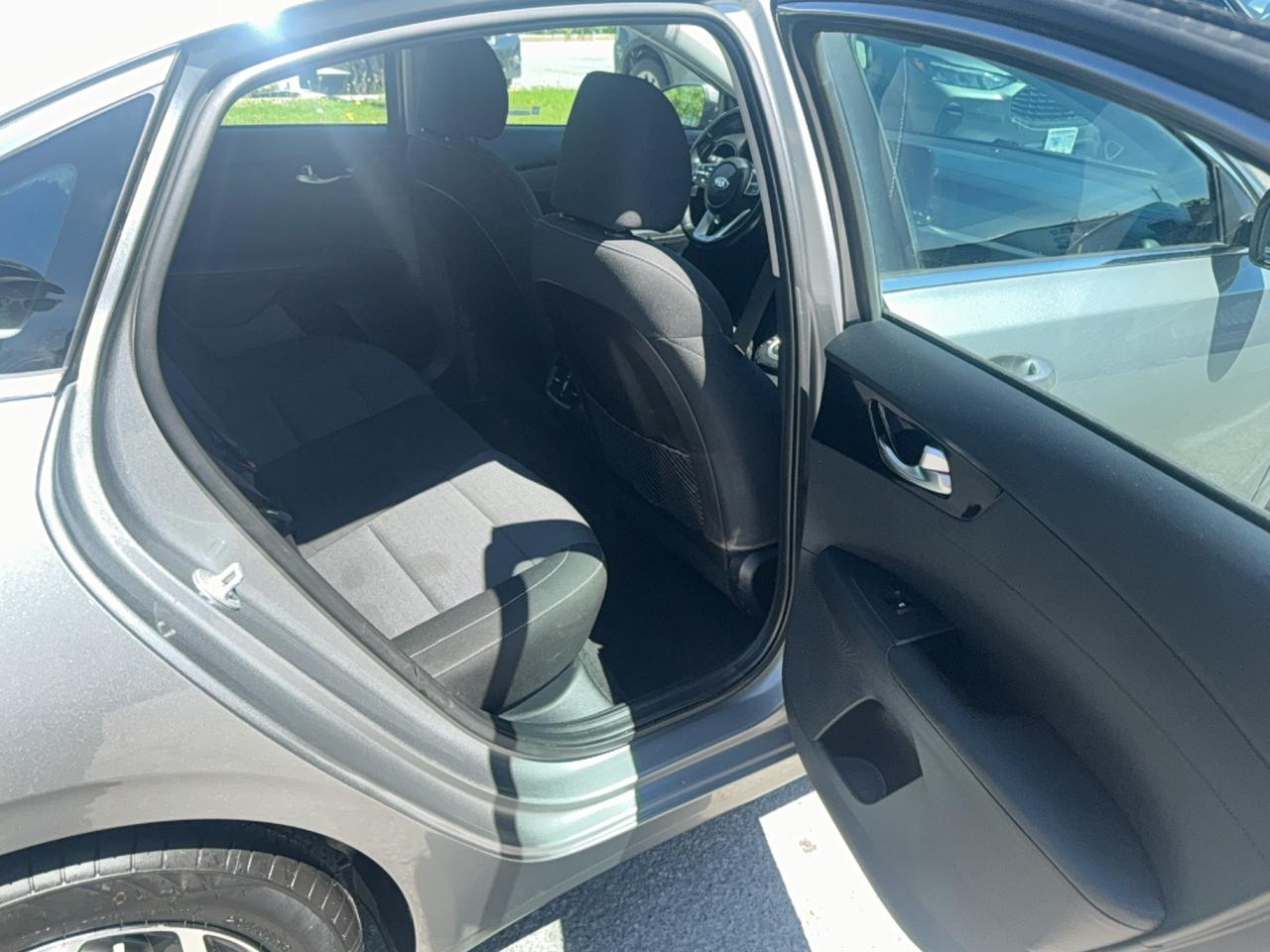2021 Kia Forte EX Photo