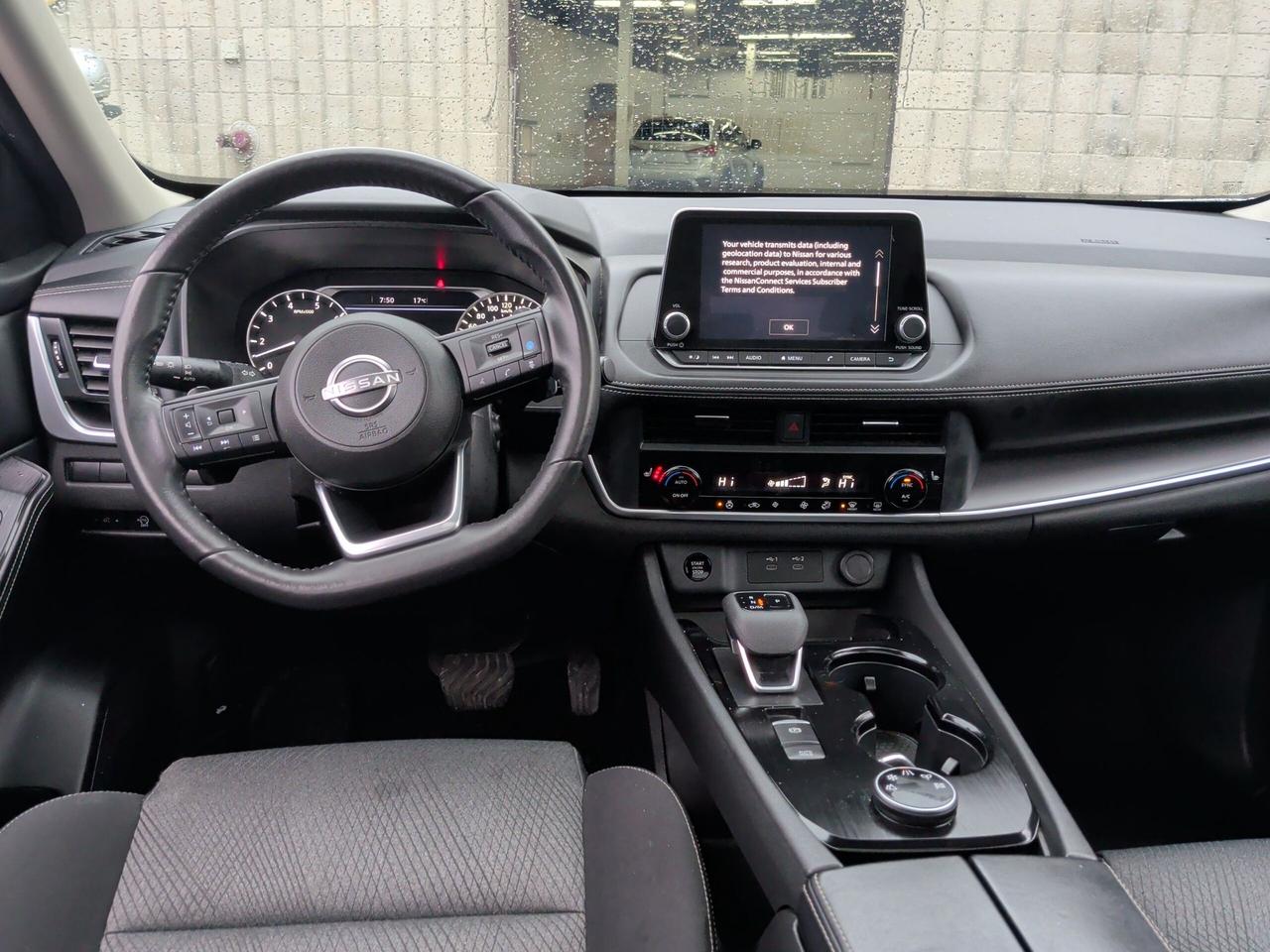 2024 Nissan Rogue SV MOONROOF Photo
