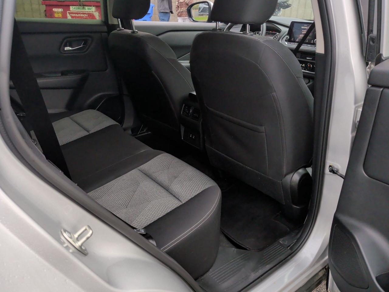 2025 Nissan Rogue AWD SV Moonroof