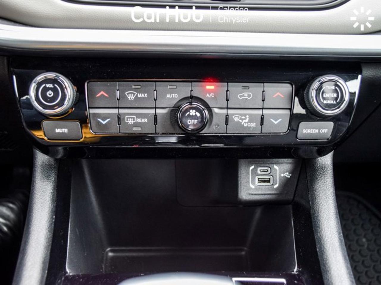 2024 Jeep Compass Limited 4x4 10.1"Display Heated Front Seats Remote Start 18"Alloy Rims Photo