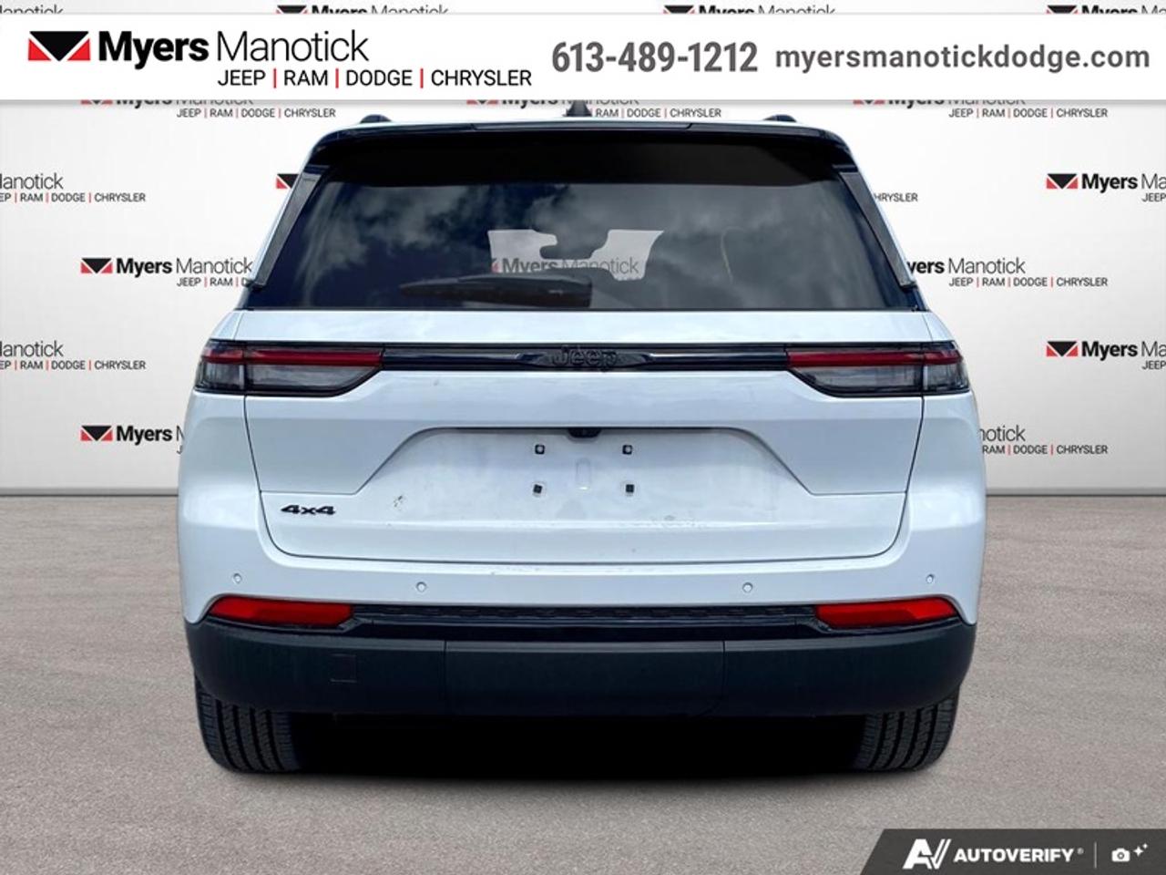 2025 Jeep Grand Cherokee Altitude  - Sunroof Photo