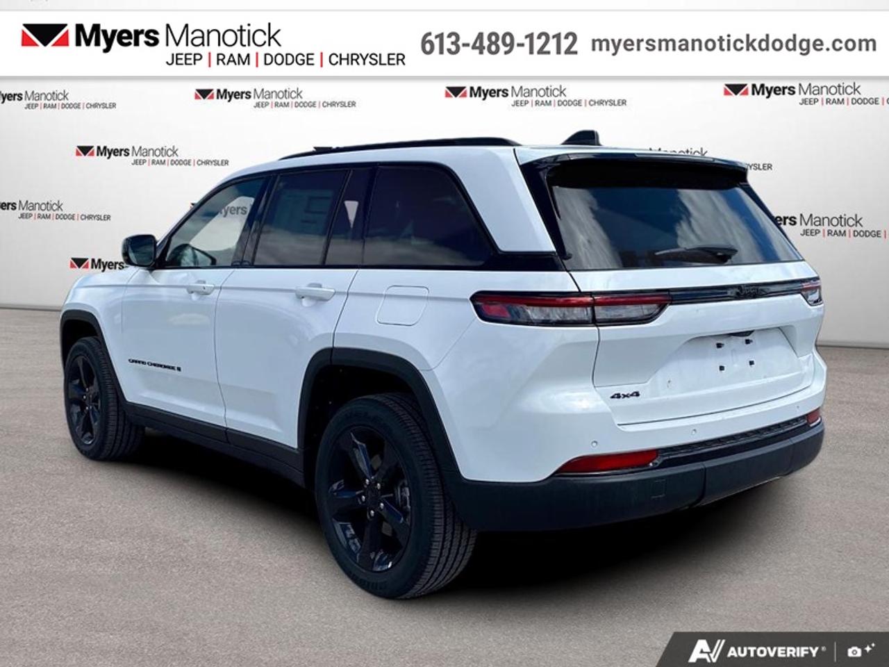 2025 Jeep Grand Cherokee Altitude  - Sunroof Photo2