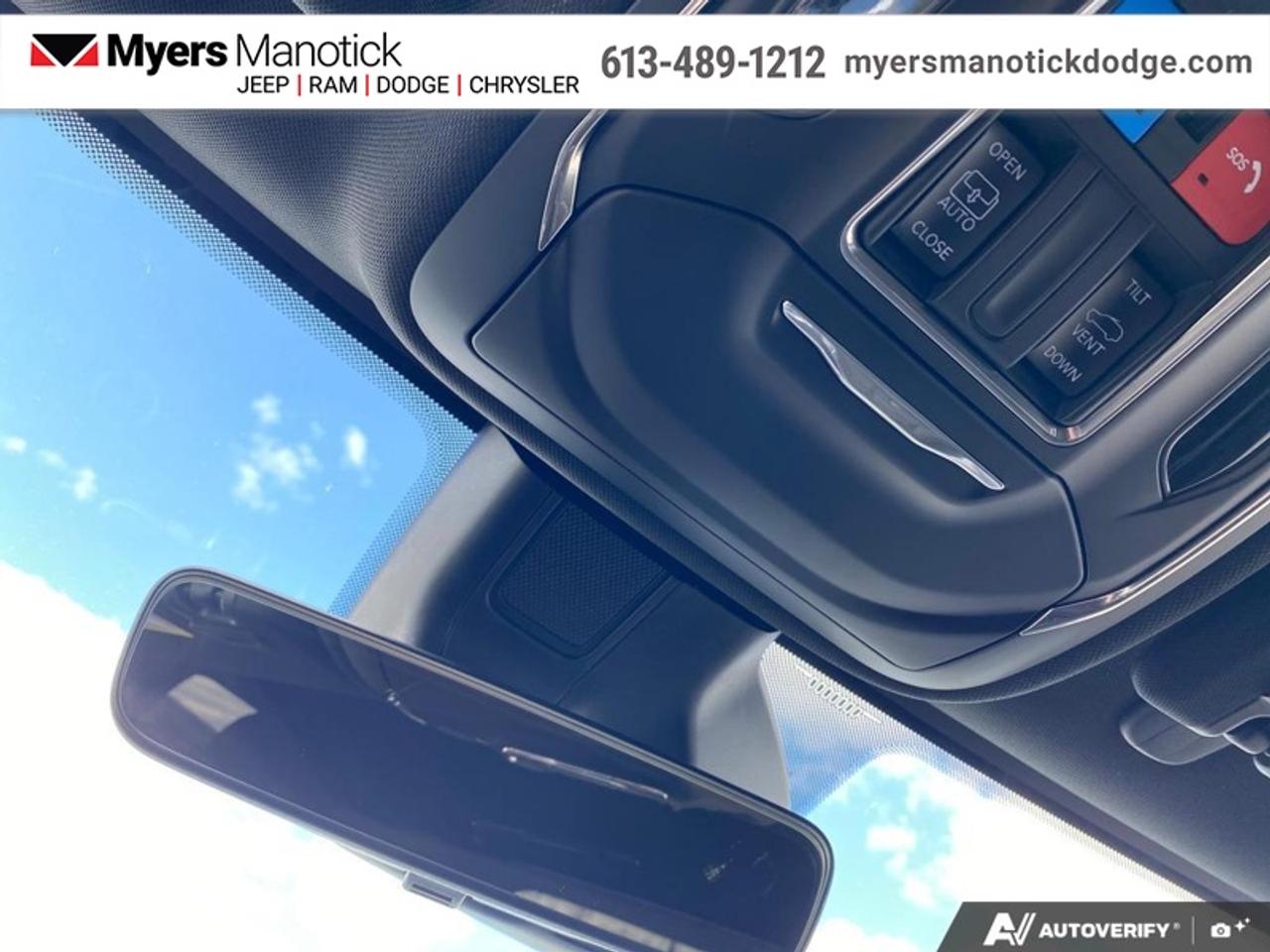 2025 Jeep Grand Cherokee Altitude  - Sunroof Photo