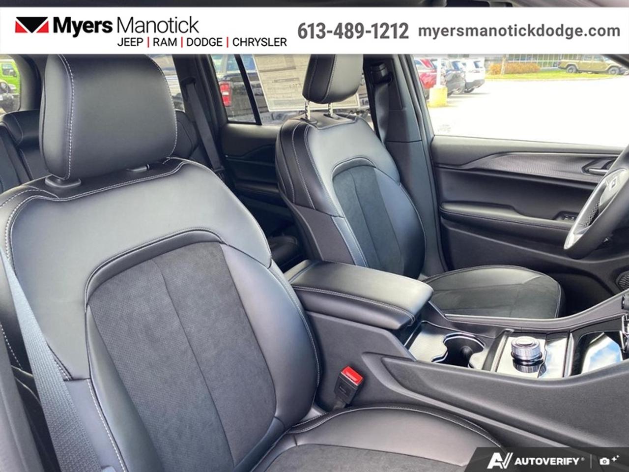 2025 Jeep Grand Cherokee Altitude  - Sunroof Photo