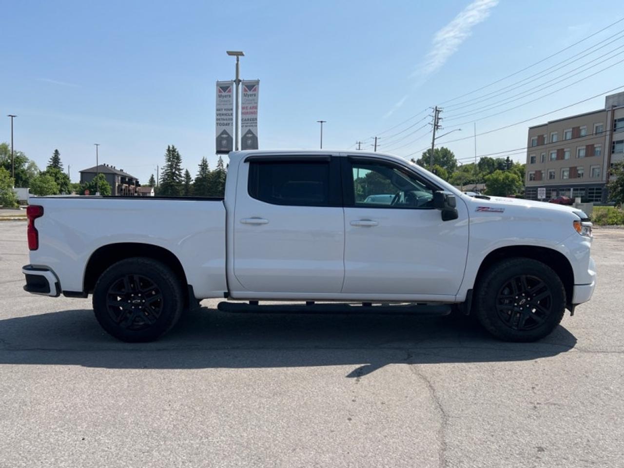 2023 Chevrolet Silverado 1500 RST  - Fog Lights Photo