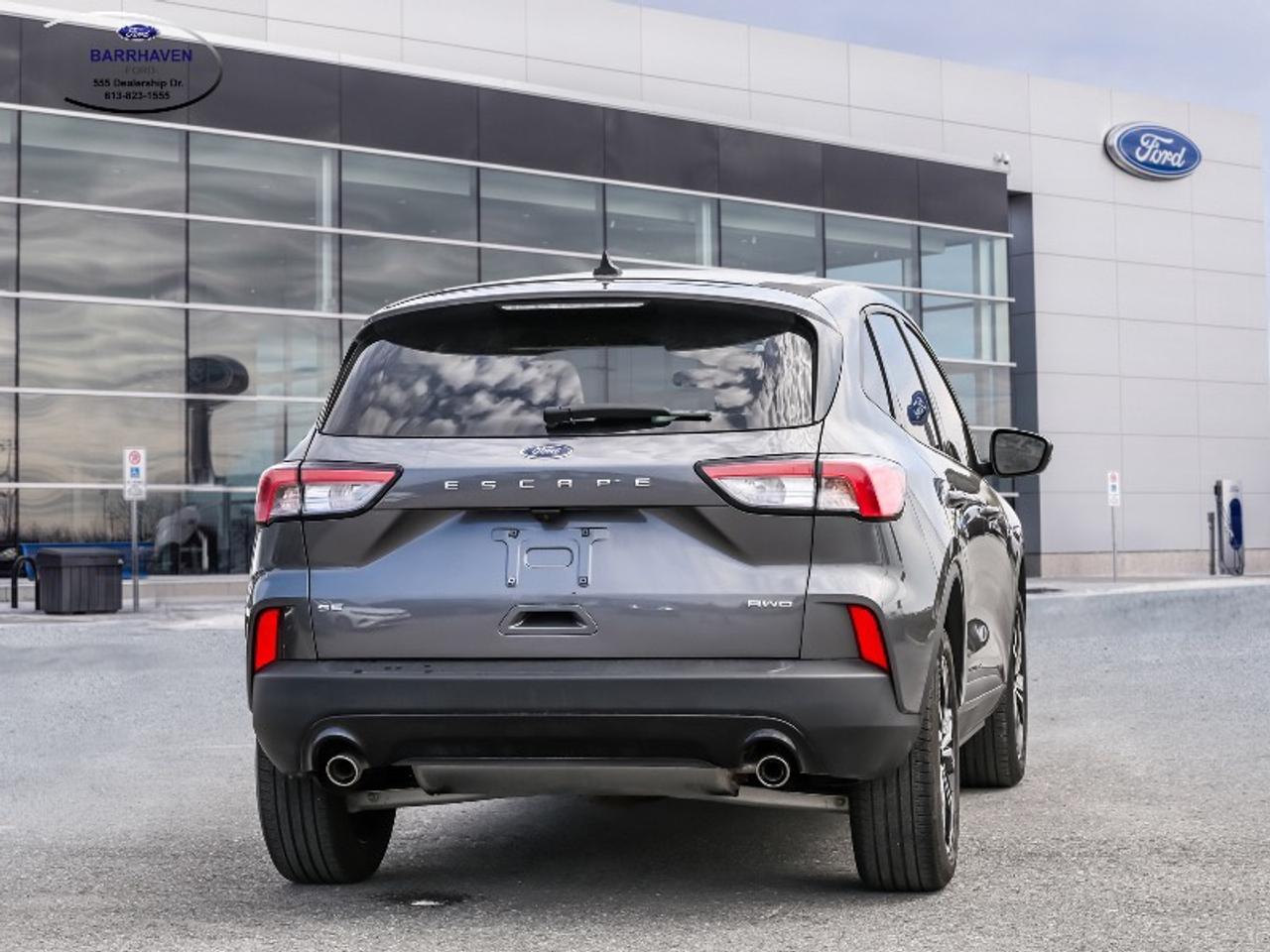 2022 Ford Escape SE Photo3