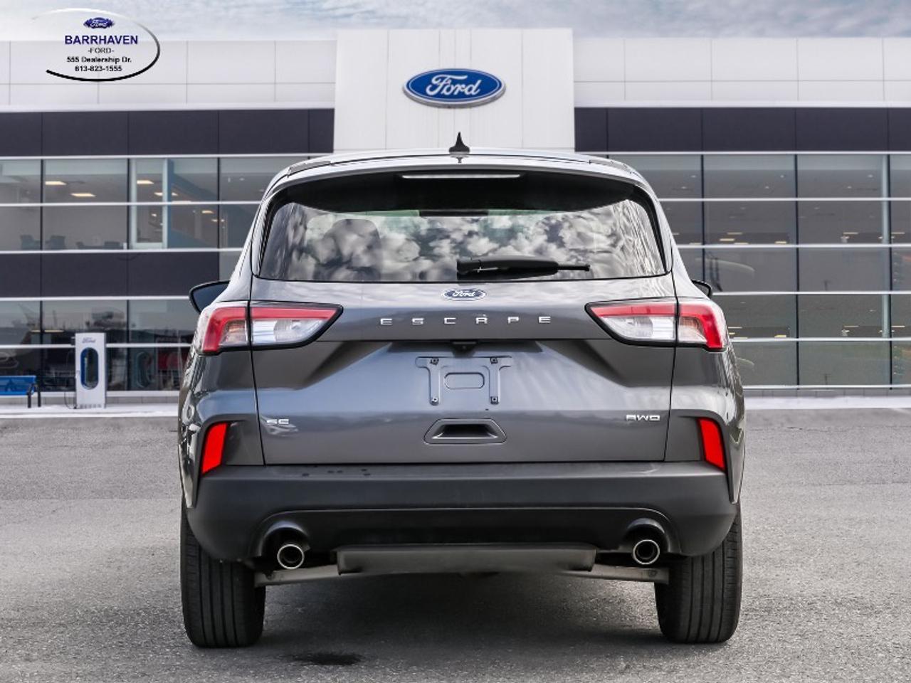 2022 Ford Escape SE Photo4