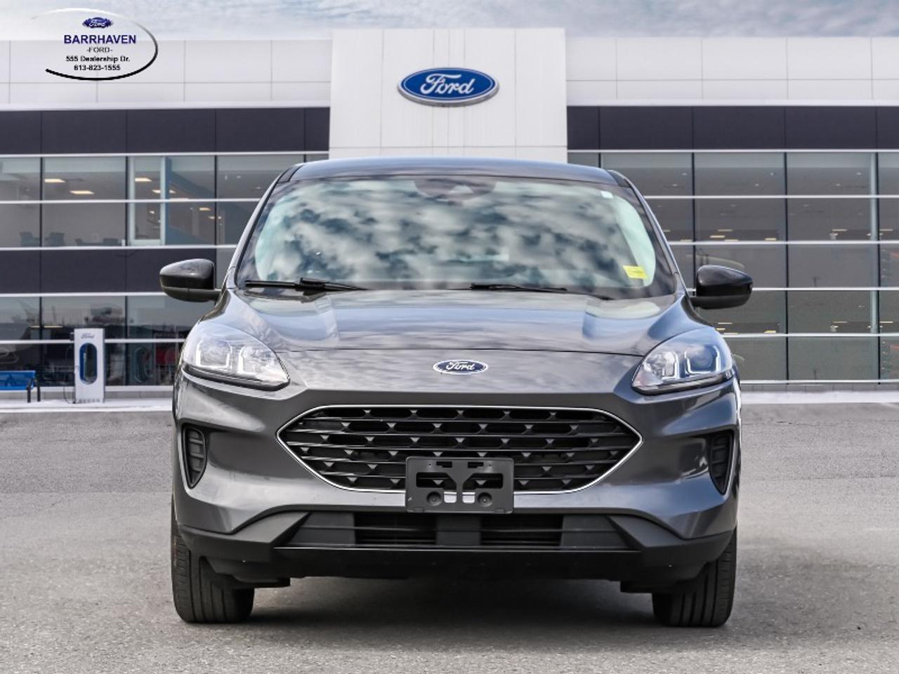 2022 Ford Escape SE Photo