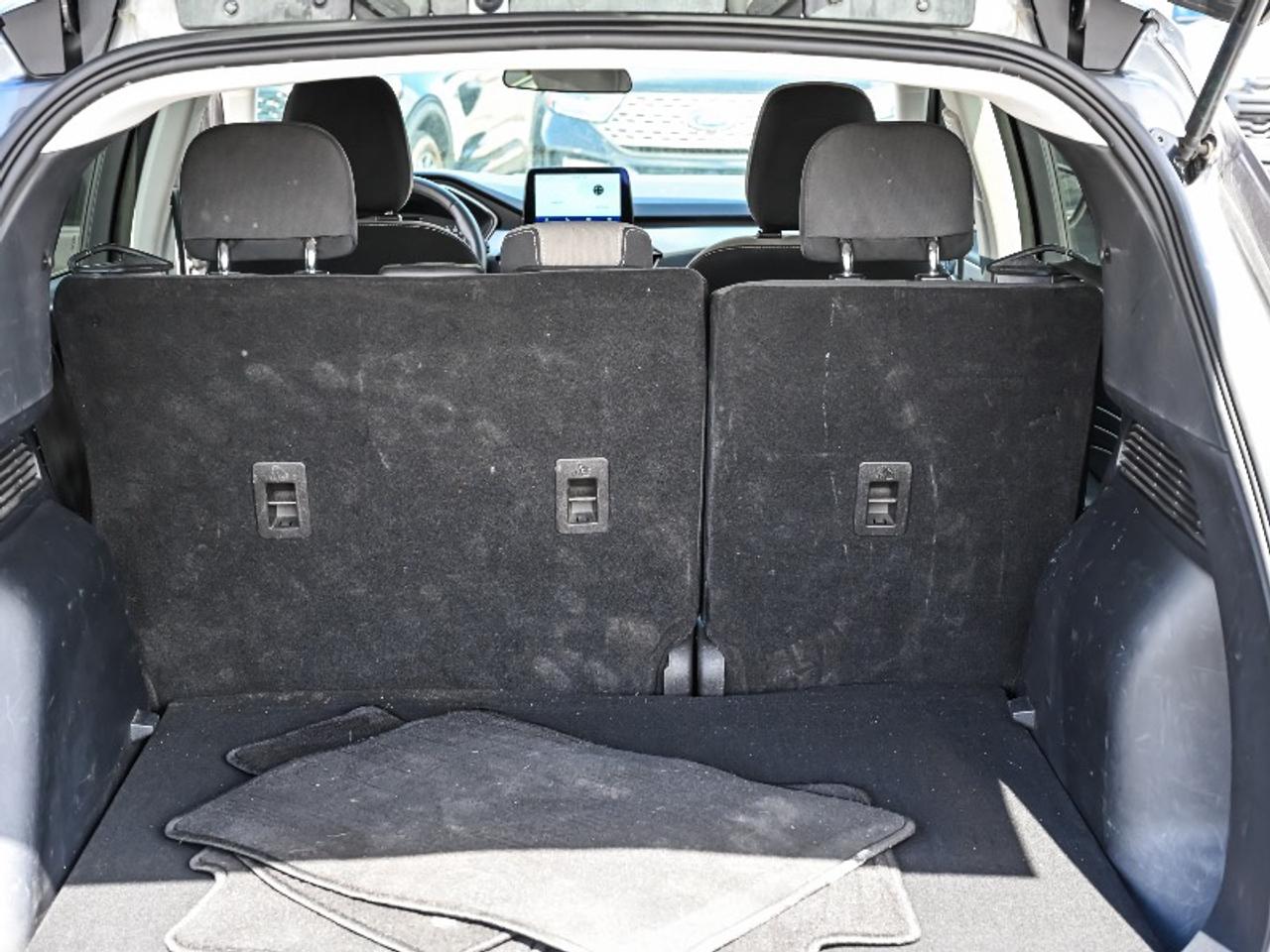 2022 Ford Escape SE Photo