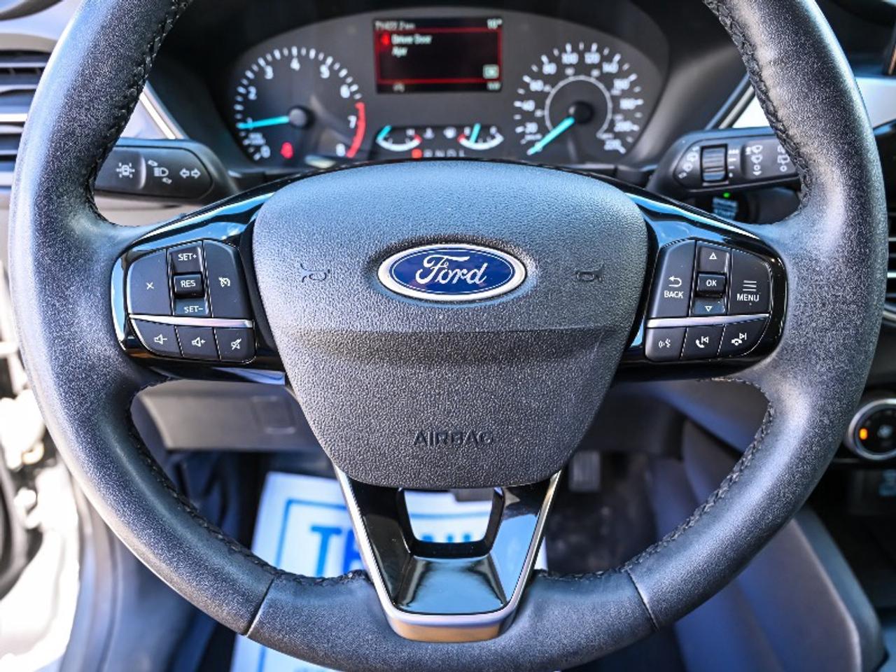 2022 Ford Escape SE Photo