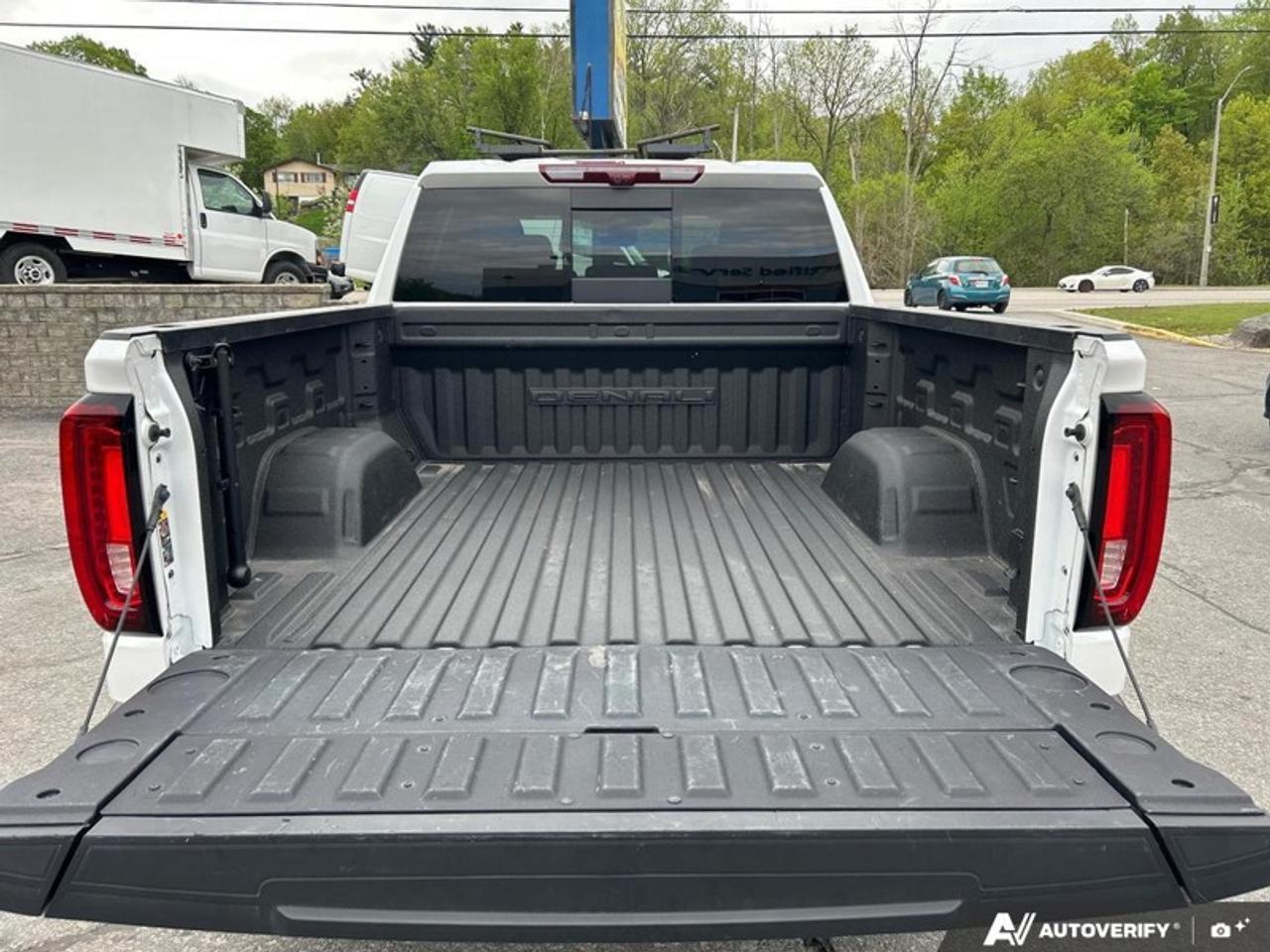 2024 GMC Sierra 1500 Denali  - Leather Seats -  Cooled Seats Photo