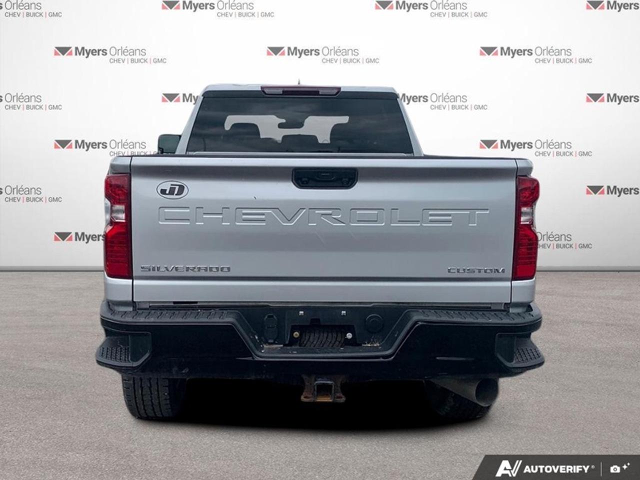 2023 Chevrolet Silverado 2500 HD Custom  - Low Mileage Photo3