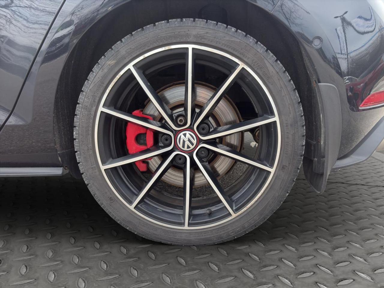 2021 Volkswagen Golf GTI Auto Photo