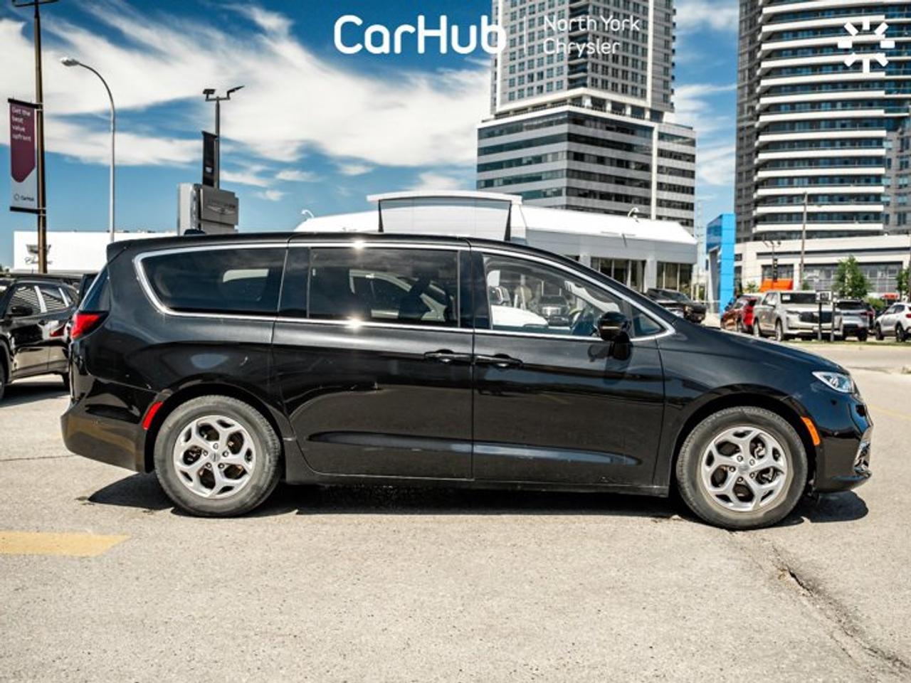 2024 Chrysler Pacifica Limited Panoroof Uconnect Theater Family Group Safety sphere Photo