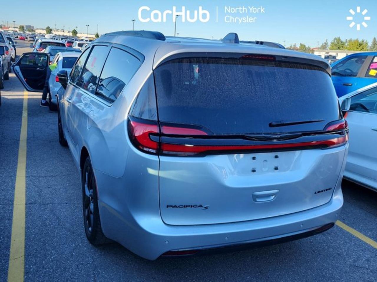 2024 Chrysler Pacifica Limited Photo4