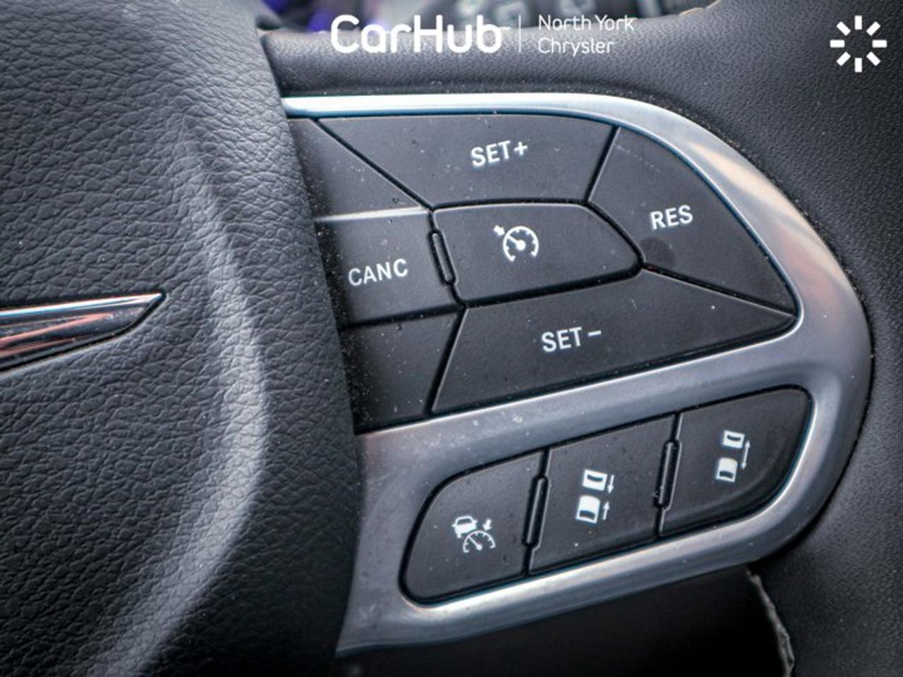 2024 Chrysler Pacifica Limited Panoroof Heated Vented Seats Navi Remote Start Photo