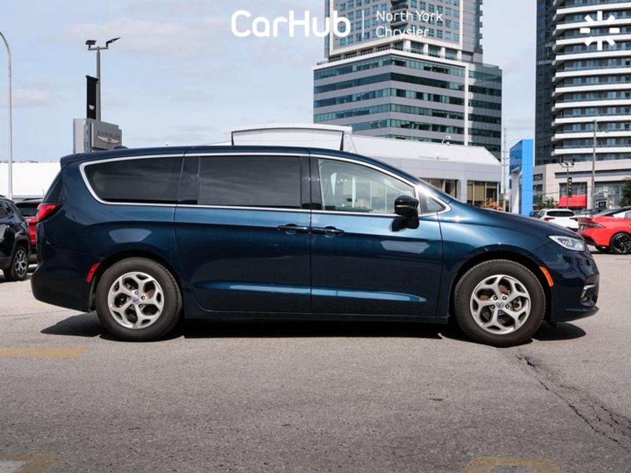 2024 Chrysler Pacifica Limited Panoroof Heated Vented Seats Navi Remote Start Photo