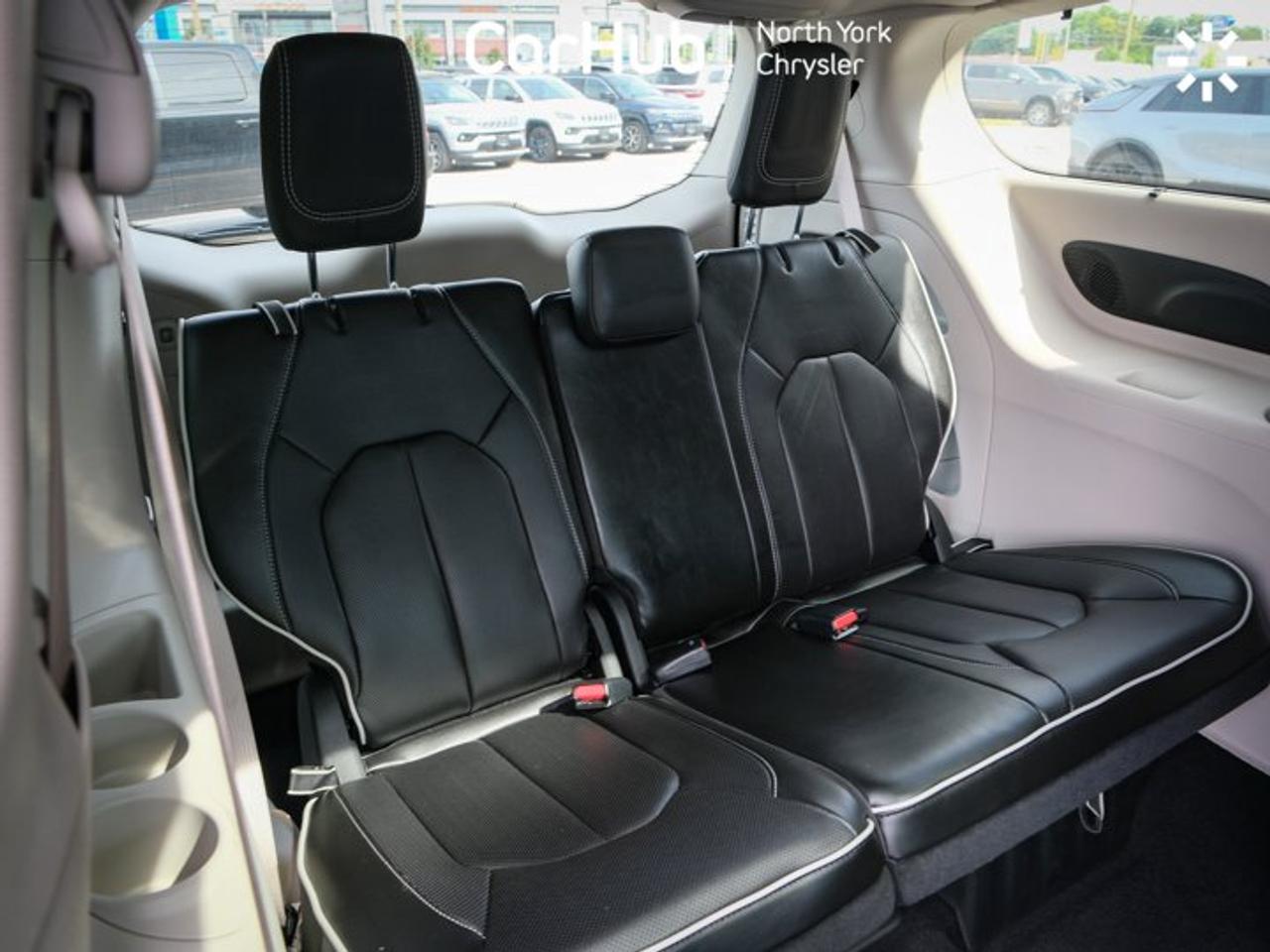 2024 Chrysler Pacifica Limited Panoroof Heated Vented Seats Navi Remote Start Photo