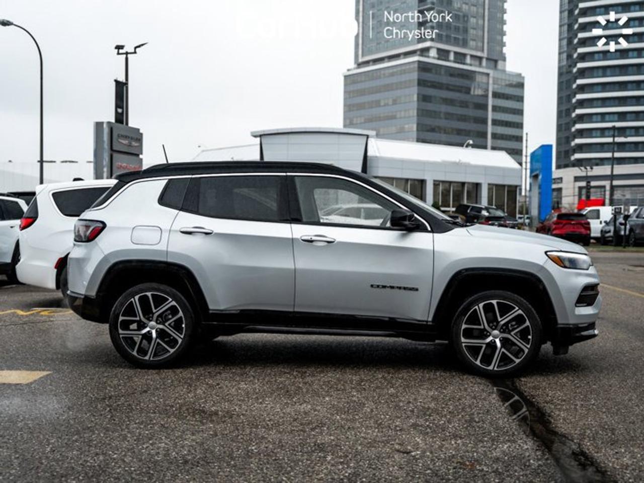 2024 Jeep Compass Limited Elite Exterior Group Heated & Vented Seats Navi Remote Start Photo