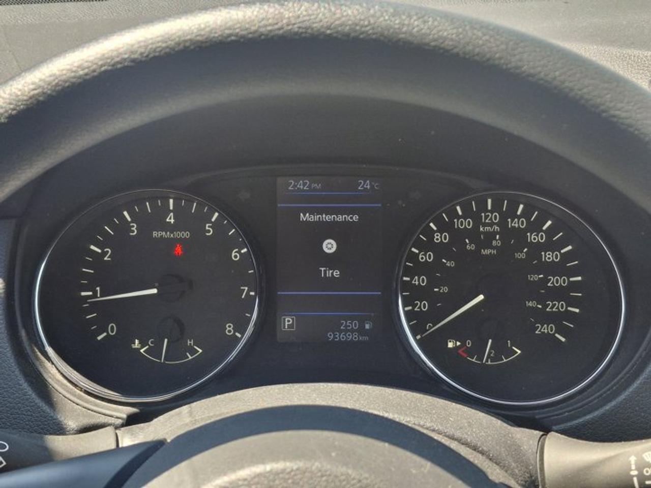 2021 Nissan Qashqai S | Heated Seats | CarPlay + Android | BSM | Rear Camera | and More ! Photo2