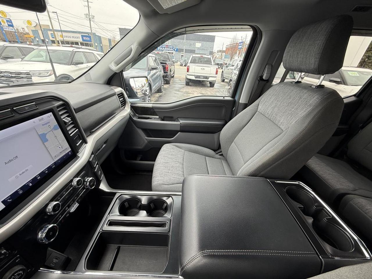 2023 Ford F-150 XLT 4WD SuperCrew 5.5' Box Photo