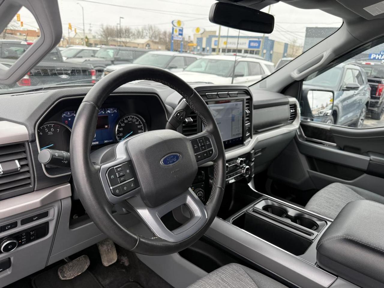 2023 Ford F-150 XLT 4WD SuperCrew 5.5' Box Photo