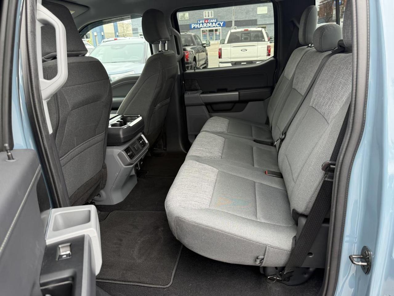 2023 Ford F-150 XLT 4WD SuperCrew 5.5' Box Photo