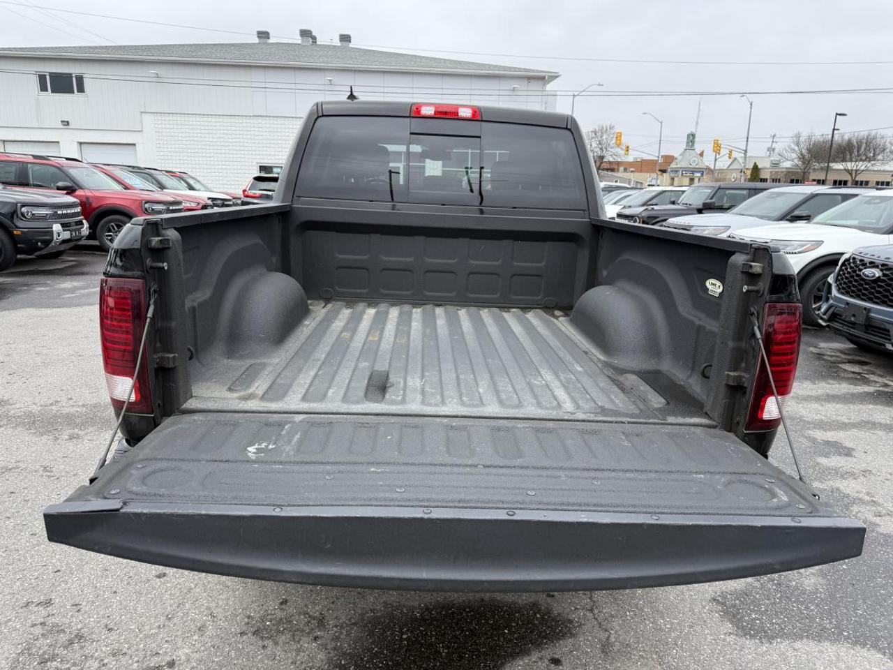 2020 RAM 1500 Classic WARLOCK Photo