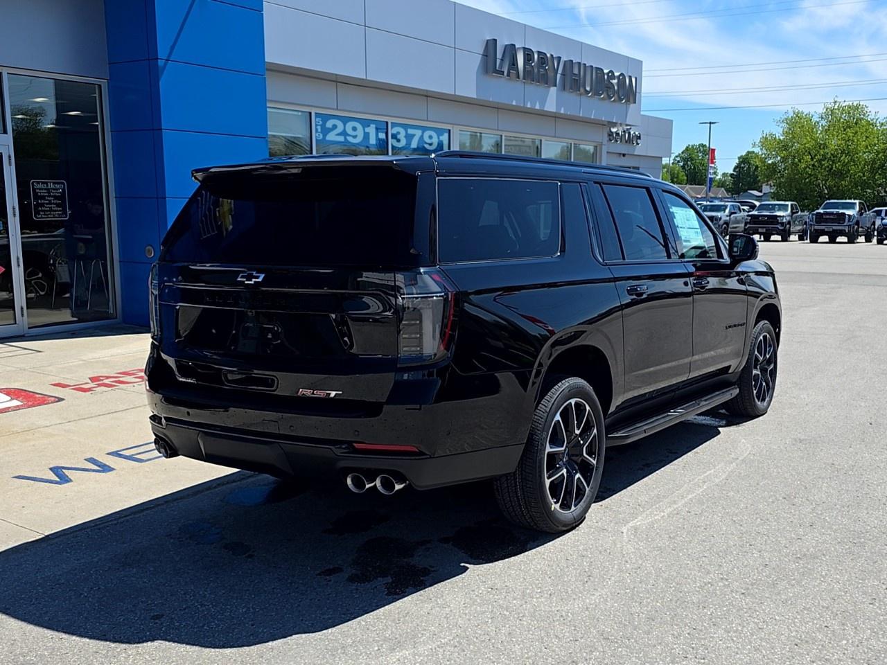 2026 Chevrolet Suburban 4WD 4dr RST Photo