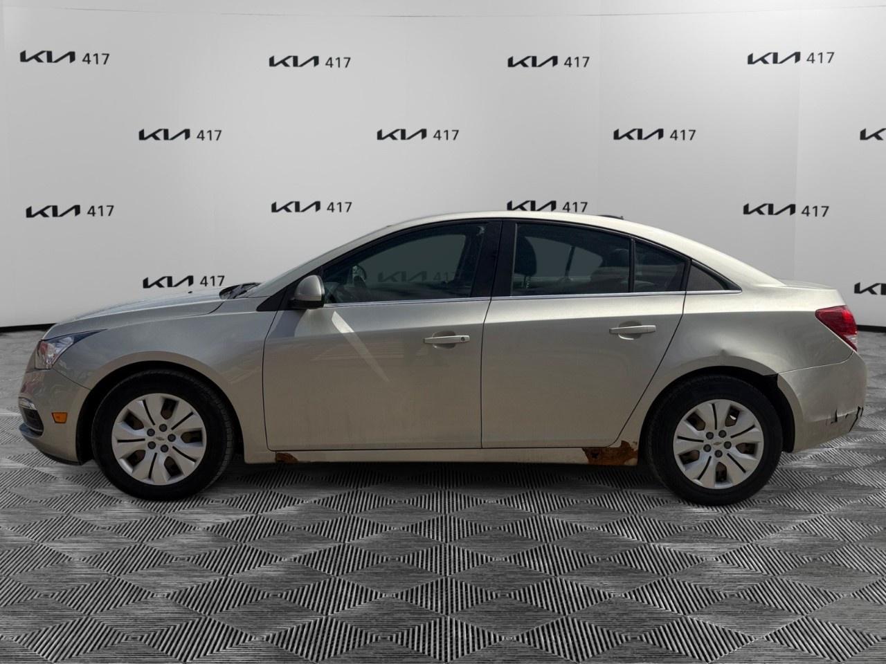 2016 Chevrolet Cruze Limited 4dr Sdn LT w/1LT Photo